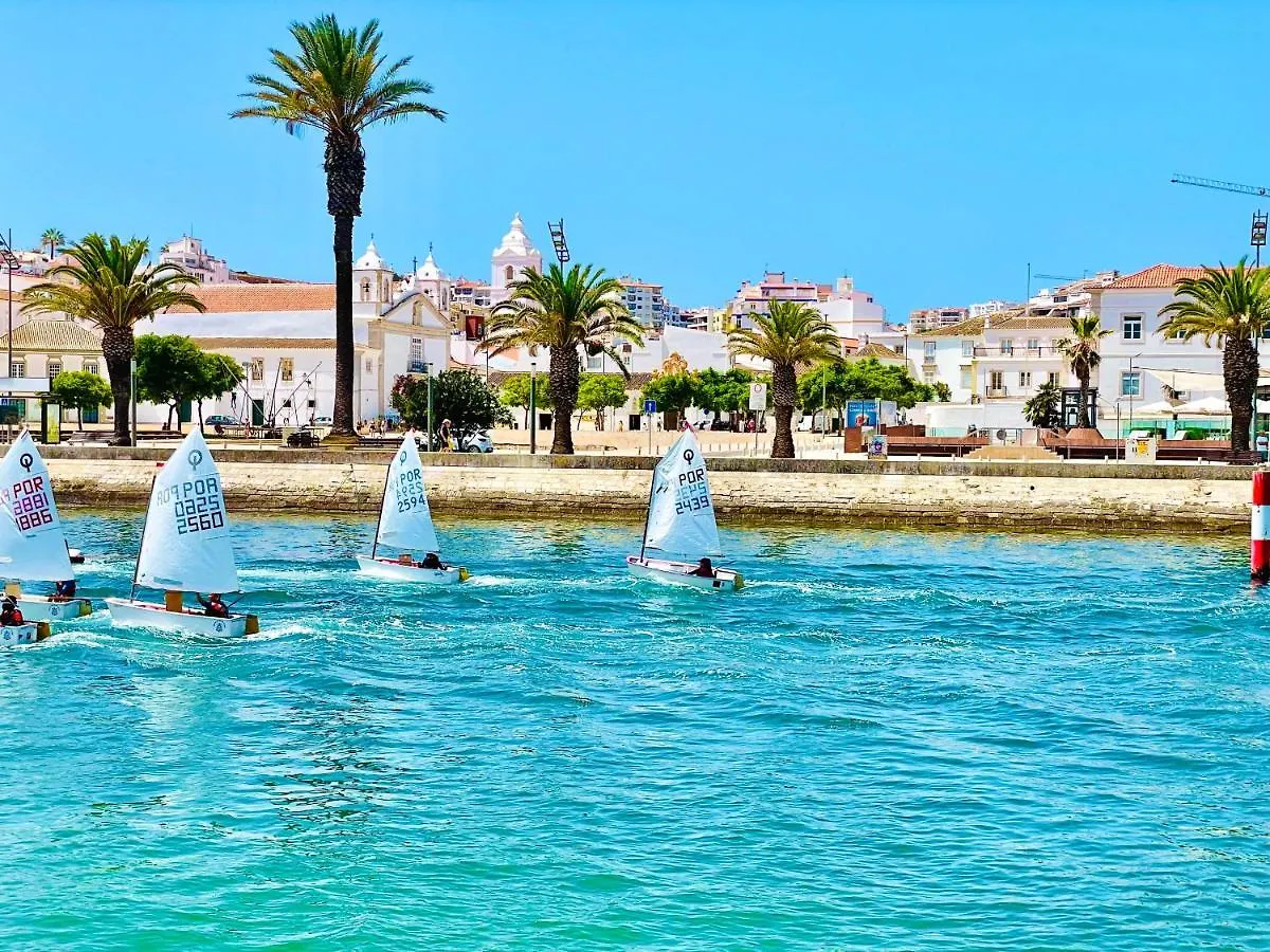 H&H Sea View Elegance: Modern Porto De Mos Beach Apartment Lagos Portugal