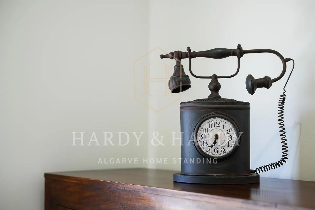 H&H Sea View Elegance: Modern Porto De Mos Beach Apartment Lagos Portugal