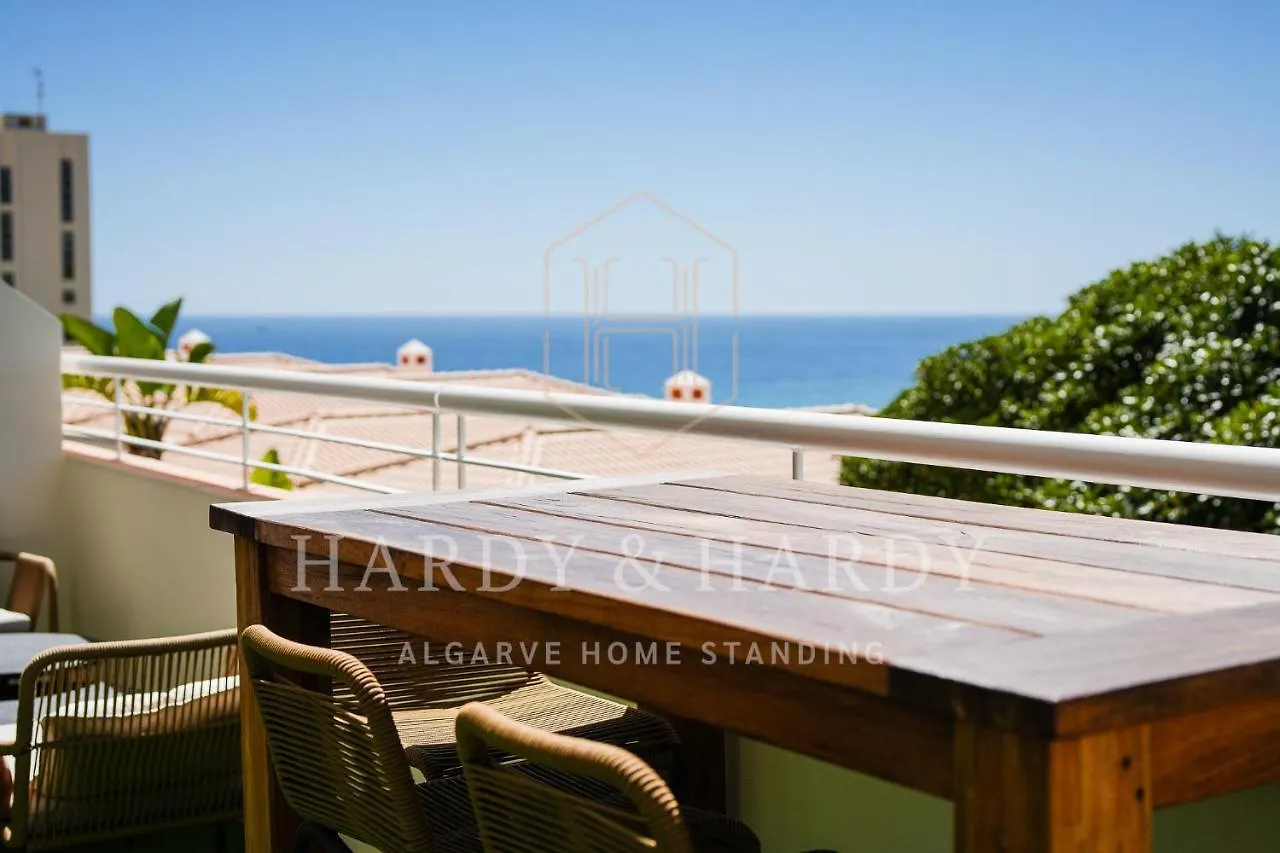 H&H - Rare Modern & Elegant Apartment With Wonderful Sea Views, A Few Meters From Porto De Mos Beach 拉哥斯